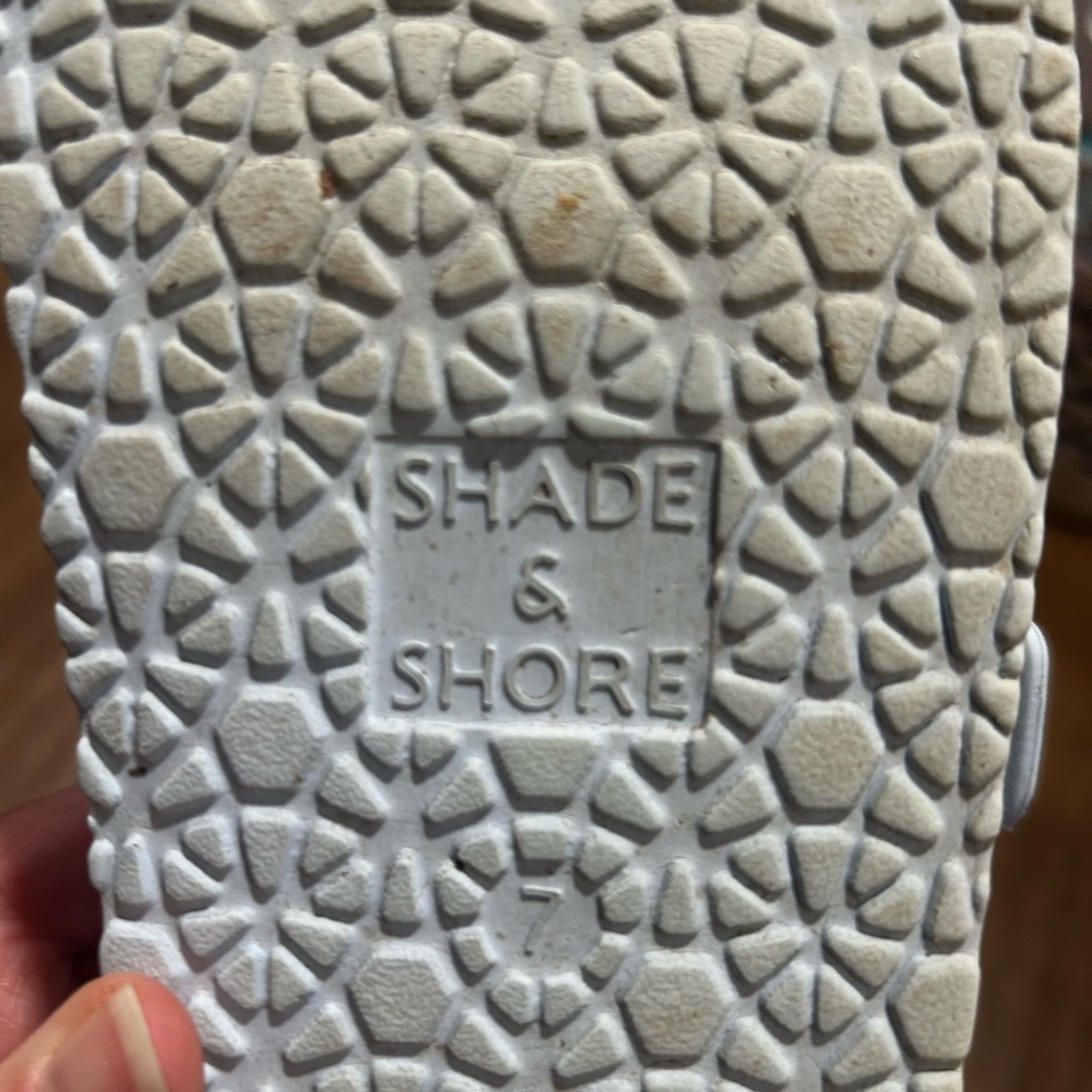 Shade & Shore Geometric Pattern Sandals - White